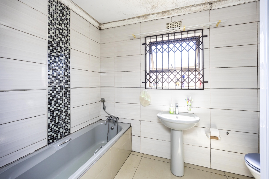 4 Bedroom Property for Sale in Haven Hills Eastern Cape